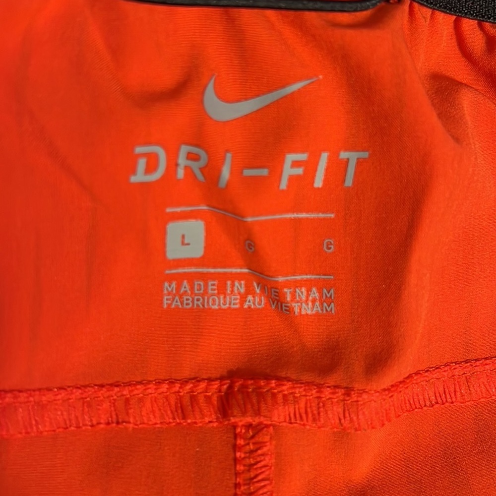 Men's Nike Flow Woven Training Shorts, Red, L, 803962 657 - Picture 3 of 6